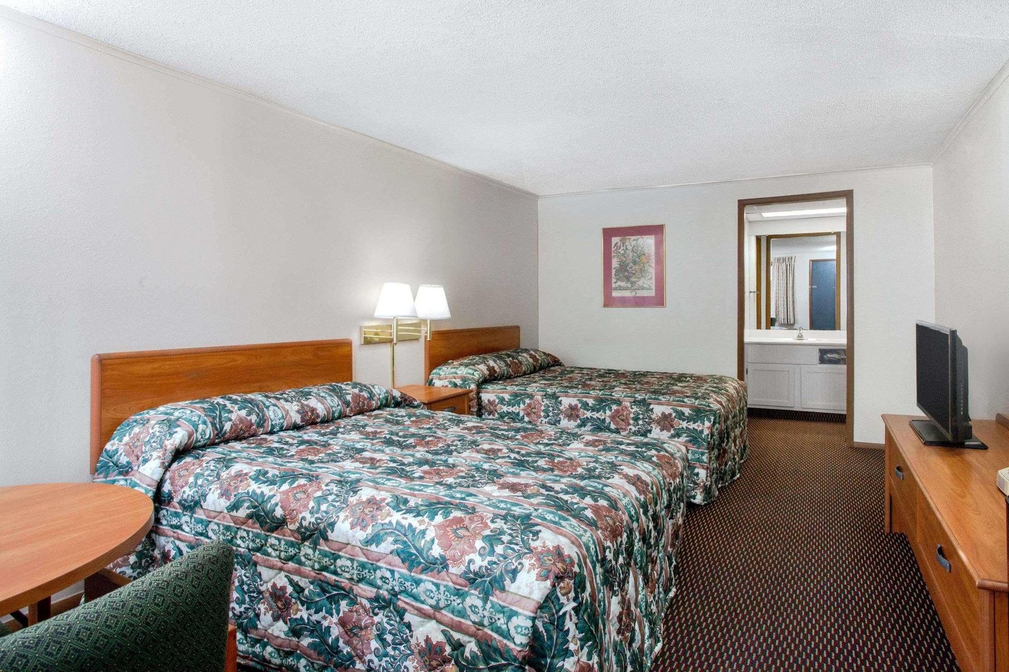Knights Inn Pittston Εξωτερικό φωτογραφία
